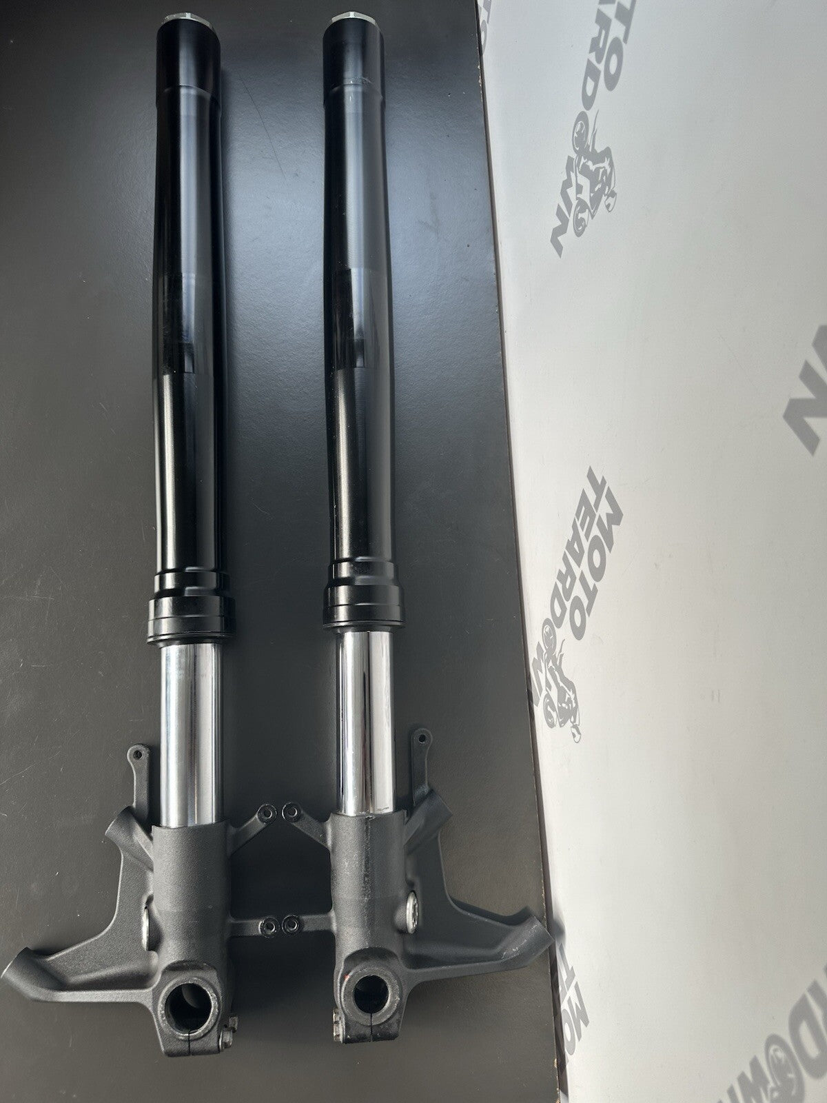 SUZUKI GSXR 600 750 FRONT FORKS L1-L2-L3-L4-L5-L6-L7 2011-2017 STRAIGHT - MARKED
