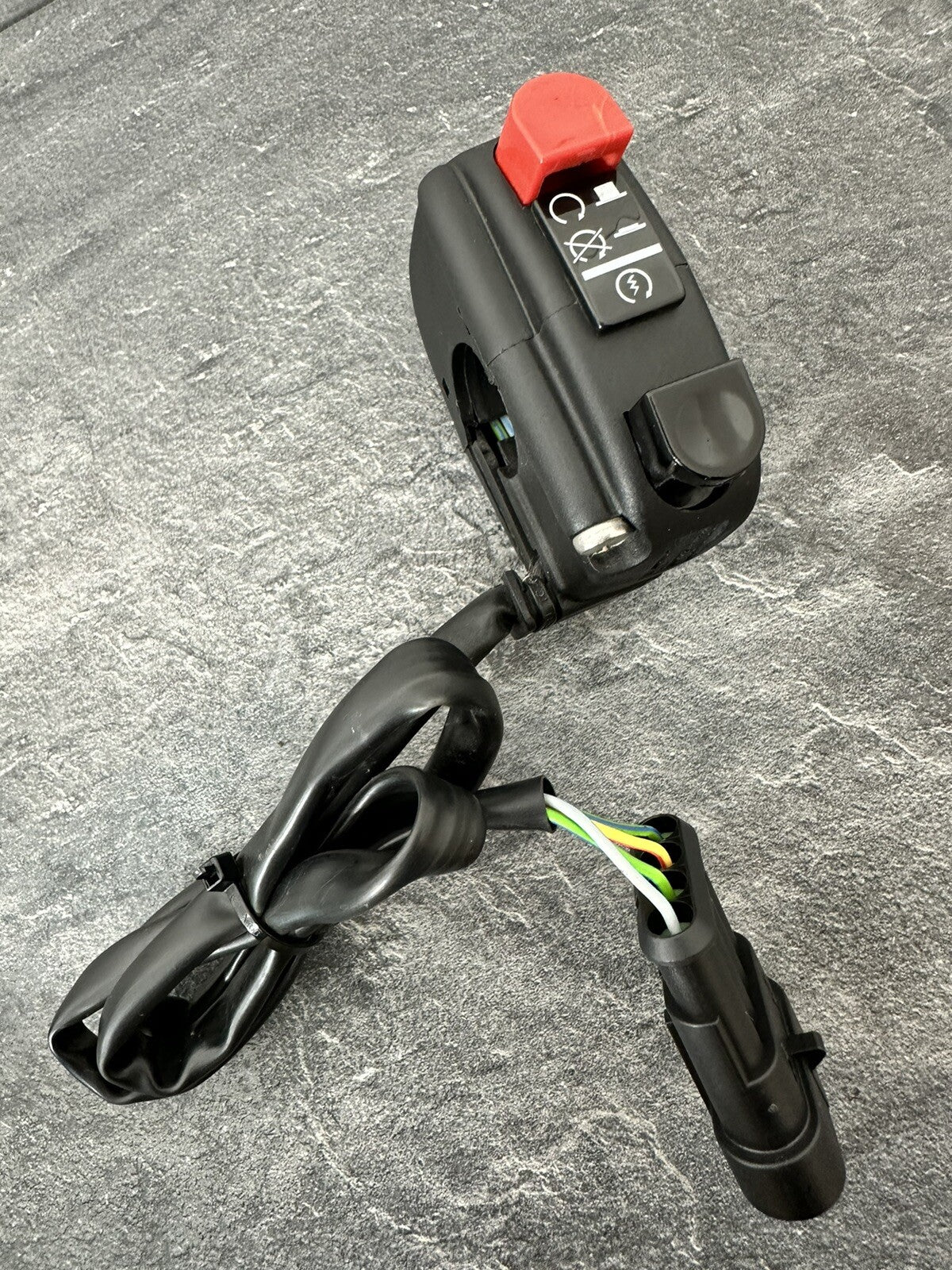 Aprilia Tuono V4 1100 Factory 2020 Right Switchgear Kill Switch 6889m OEM 2019