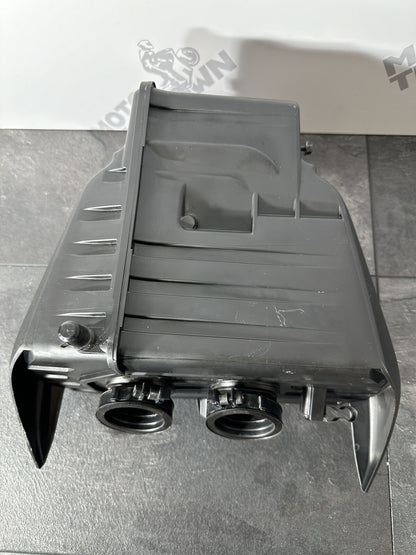 Yamaha R7 690 2024 Airbox Air Box Air Intake Filter Housing 1784 Miles 2022 2023