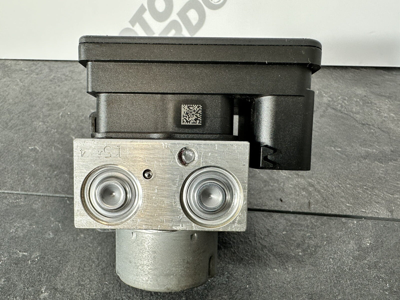 3477d8ca-dbb6-44e1-8390-e49354093839