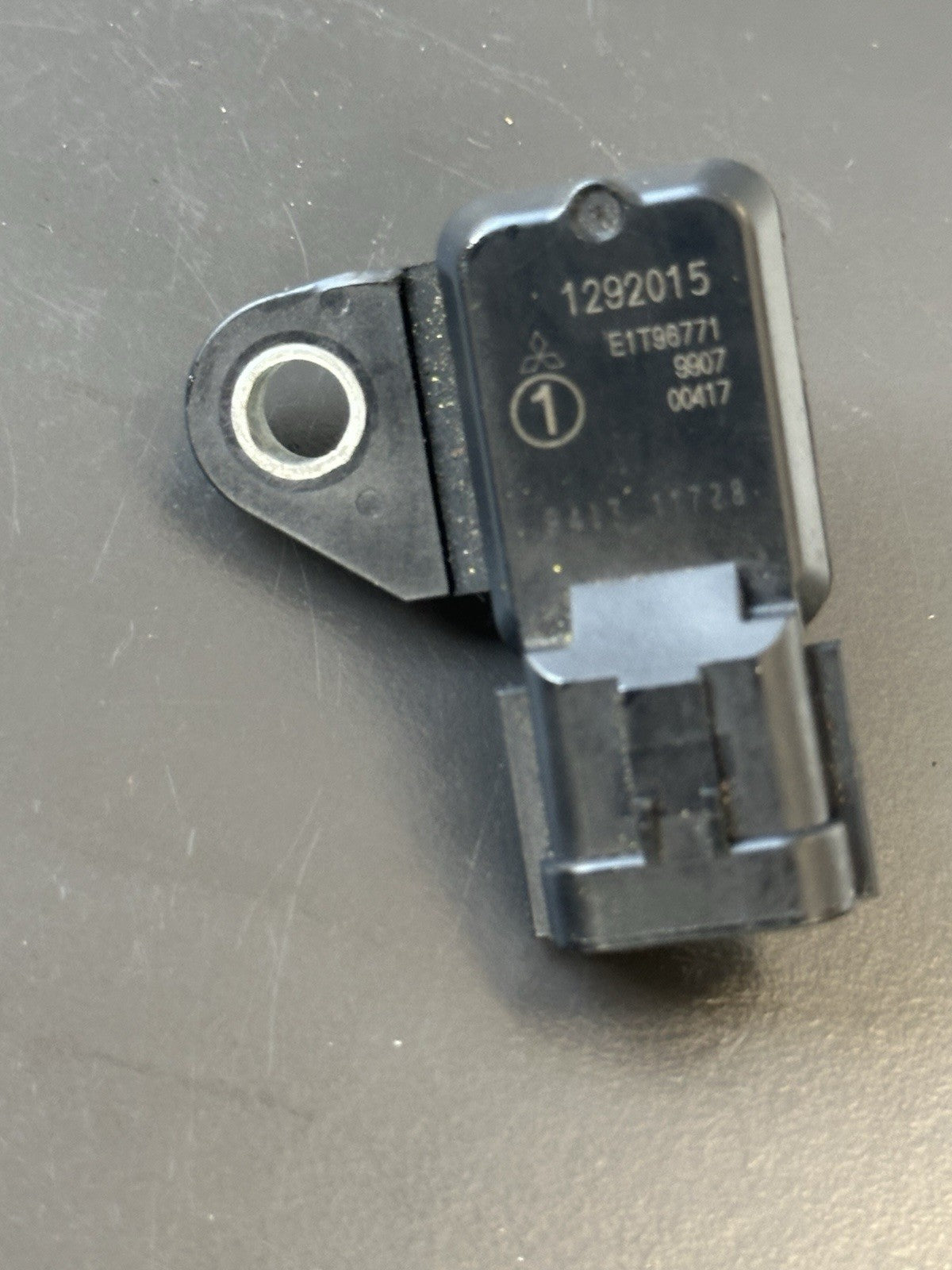 Triumph Street Triple 675 ABS Air Sensor 2007 - 2011 Map Mass Air Flow Sensor