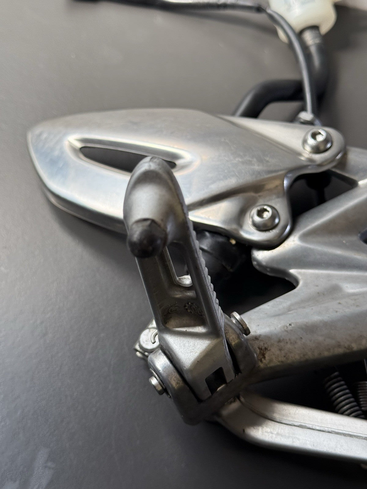 Triumph Street Triple 675RFront Right Side Footrest  Right Foot Assembly 2007-11