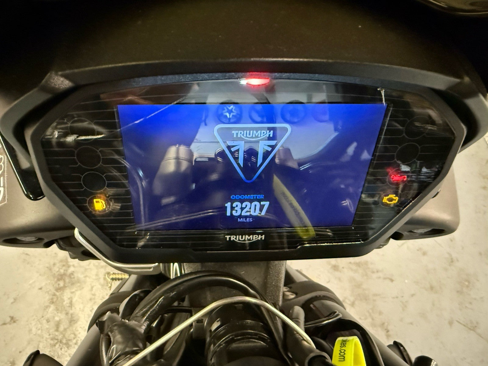 54832319-df81-489f-bbc1-47f0f7e1182e