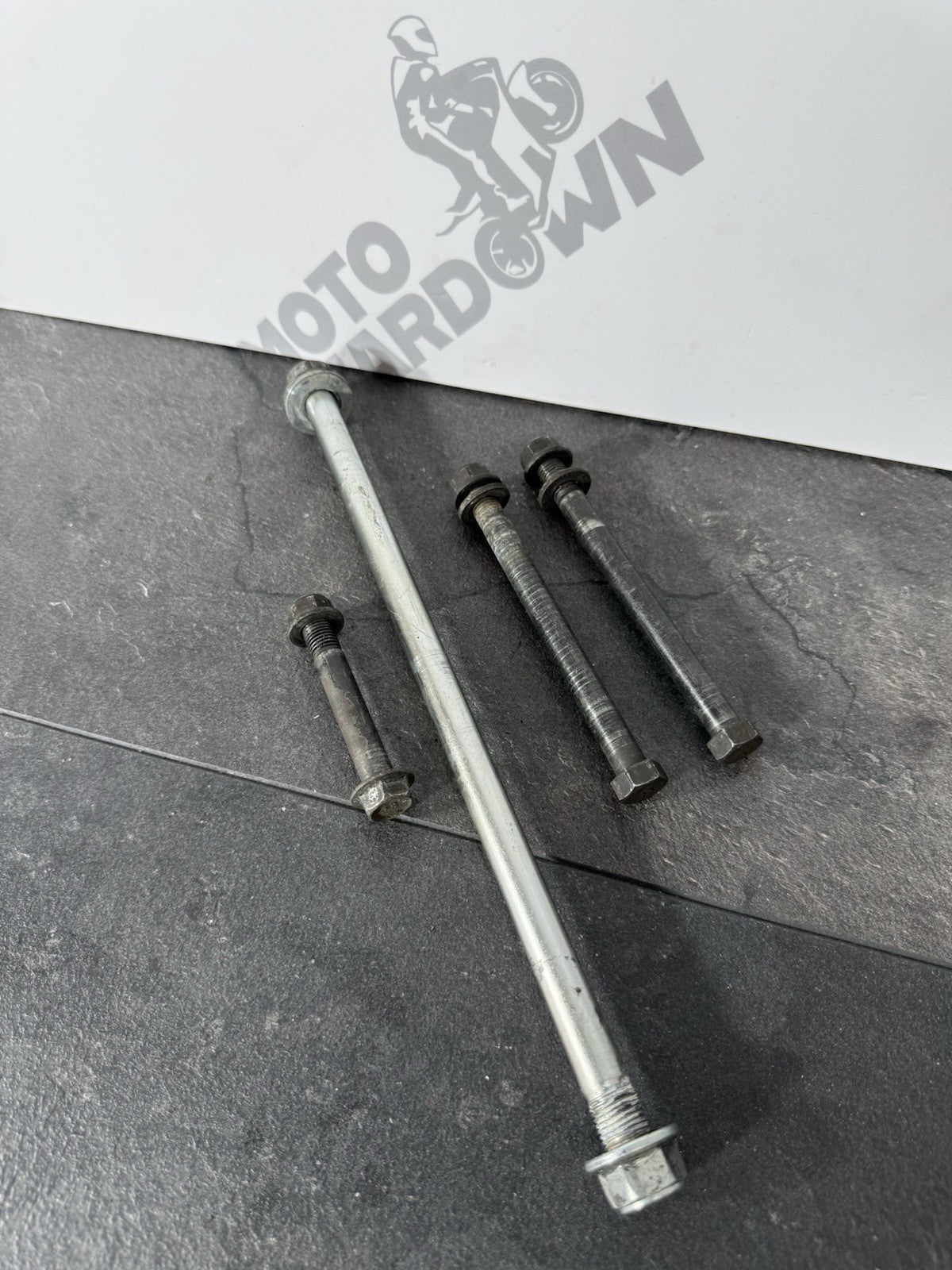 Yamaha YZF R125 R 125 2014 Frame Bolts Engine Bolts 26983 Miles 2008-2018 OEM