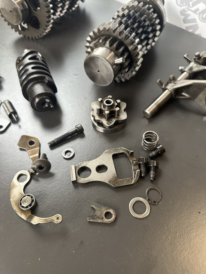 TRIUMPH SPEED TRIPLE 1050 2011 - 2015 COMPLETE GEARBOX TRANSMISSION ENGINE GEARS