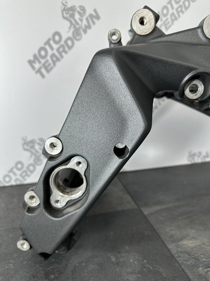 Triumph Street Triple 675 R 2015 Frame With V5 Main Frame 2013-2016 16470m CAT N