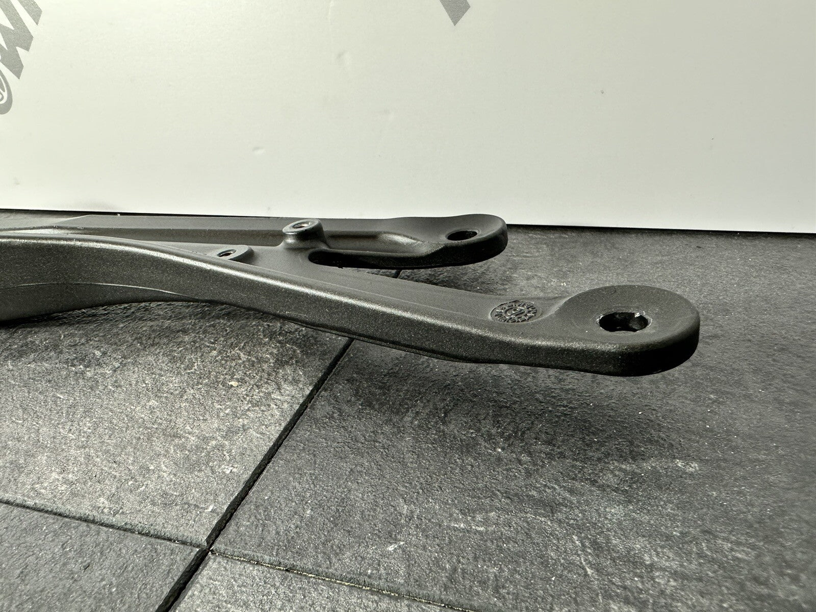 Kawasaki Z800 ABS 2016 Left Engine Mount Bracket 12691 Miles 2013-2018 OEM ZR800