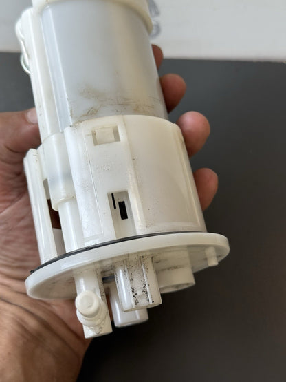 TRIUMPH STREET TRIPLE 675R Fuel Pump Petrol Pump T2401977 17,009 Miles 2008-2011