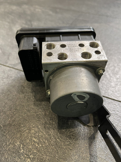 Kawasaki Ninja ZX10R 2016 ABS Pump Regulator Unit 2016-2020 Only 18266 Miles OEM