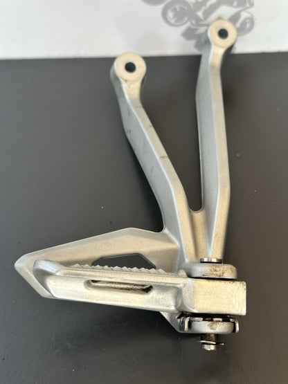 TRIUMPH STREET TRIPLE Right Pillion Footrest Hanger- 765R 765RS T2081987 2017-19