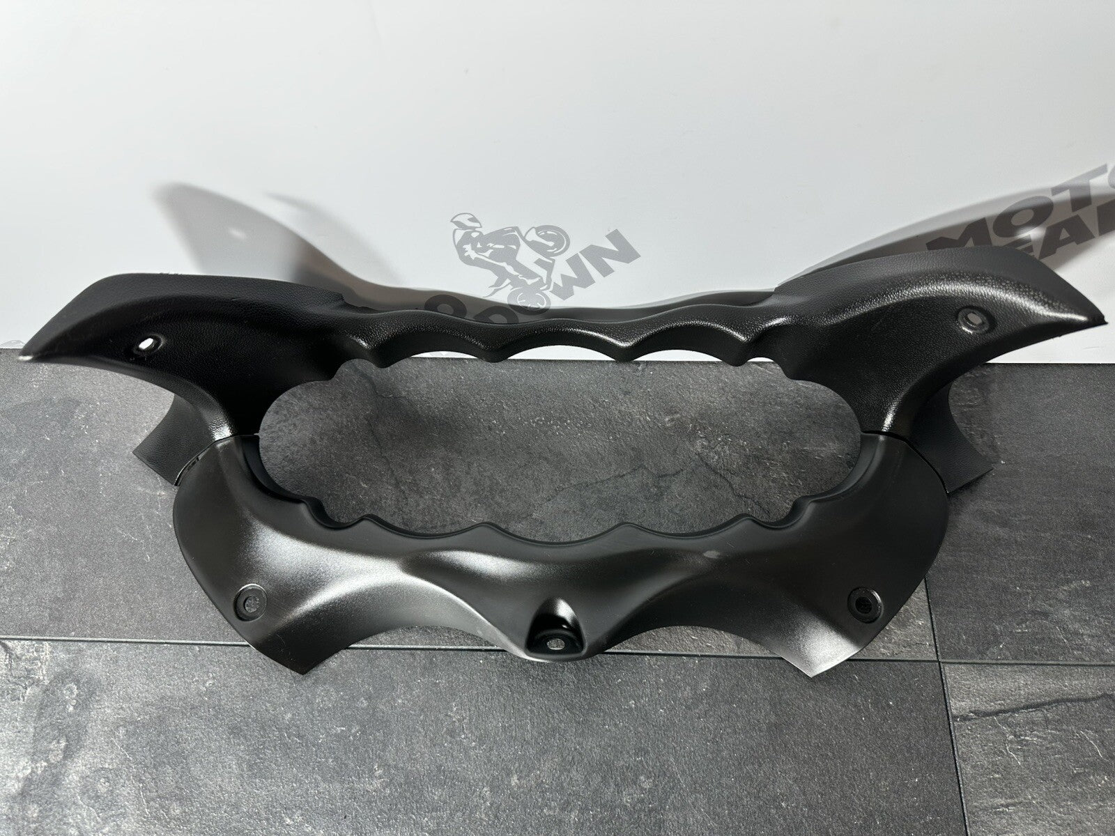 Suzuki GSXR 1300 2016 HAYABUSA Speedo Surround Infill Panels 18408 Miles OEM