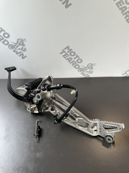 HONDA MSX125 GROM Front Right Footrest FRONT RIGHT HANGER YEAR 2023 Onwards OEM