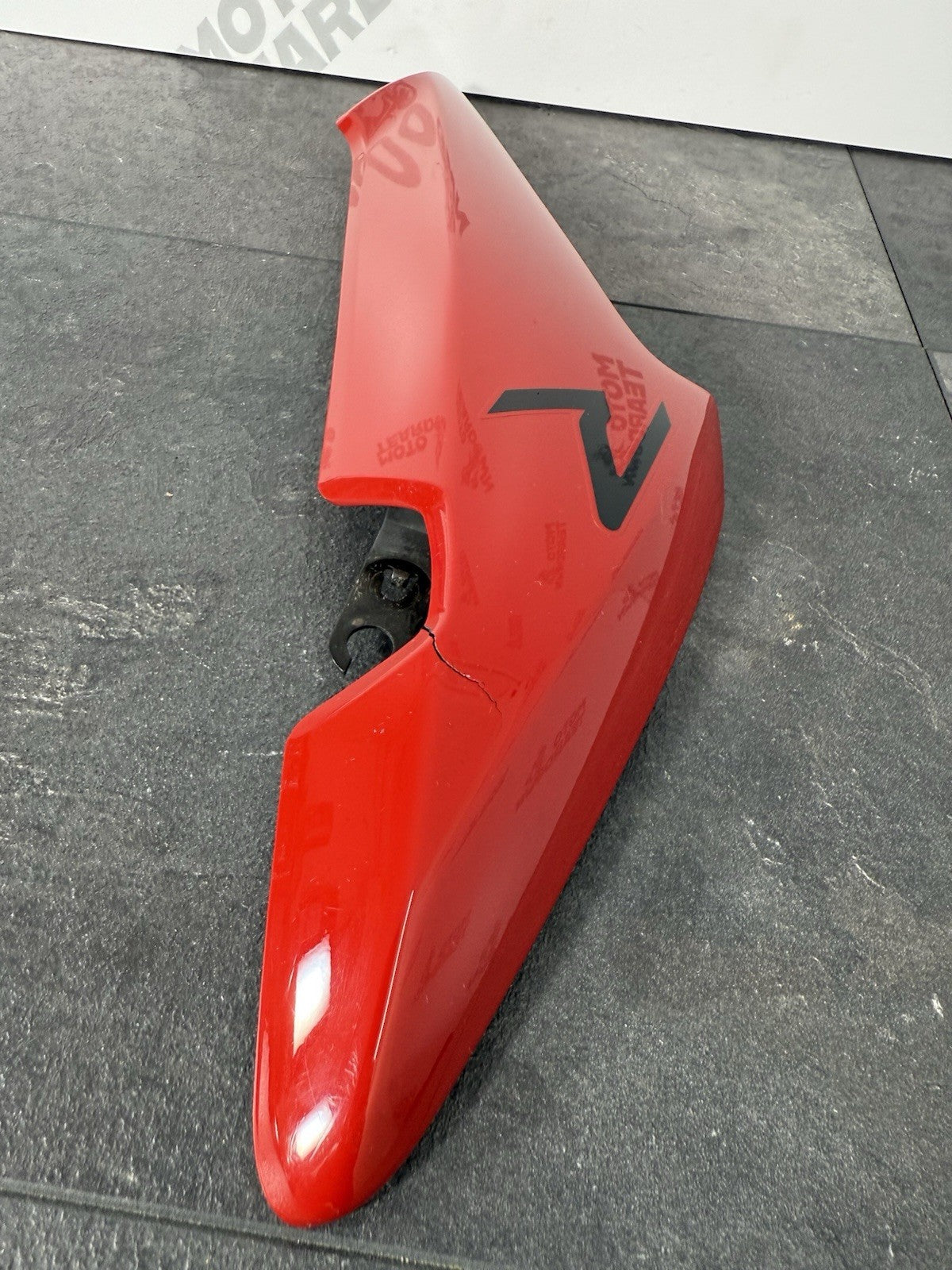 fee757cc-de34-4bd0-8031-a17c883b41d7