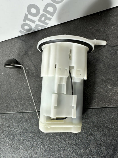 Yamaha R7 690 2024 Fuel Pump Petrol Pump Sender 1784 Miles 2022 2023 OEM UK ONLY