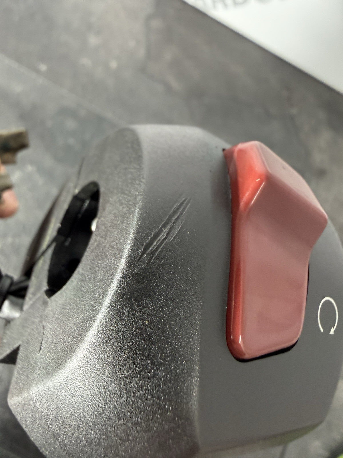 5048ee09-a079-4e40-a5cd-4c371a9aadde