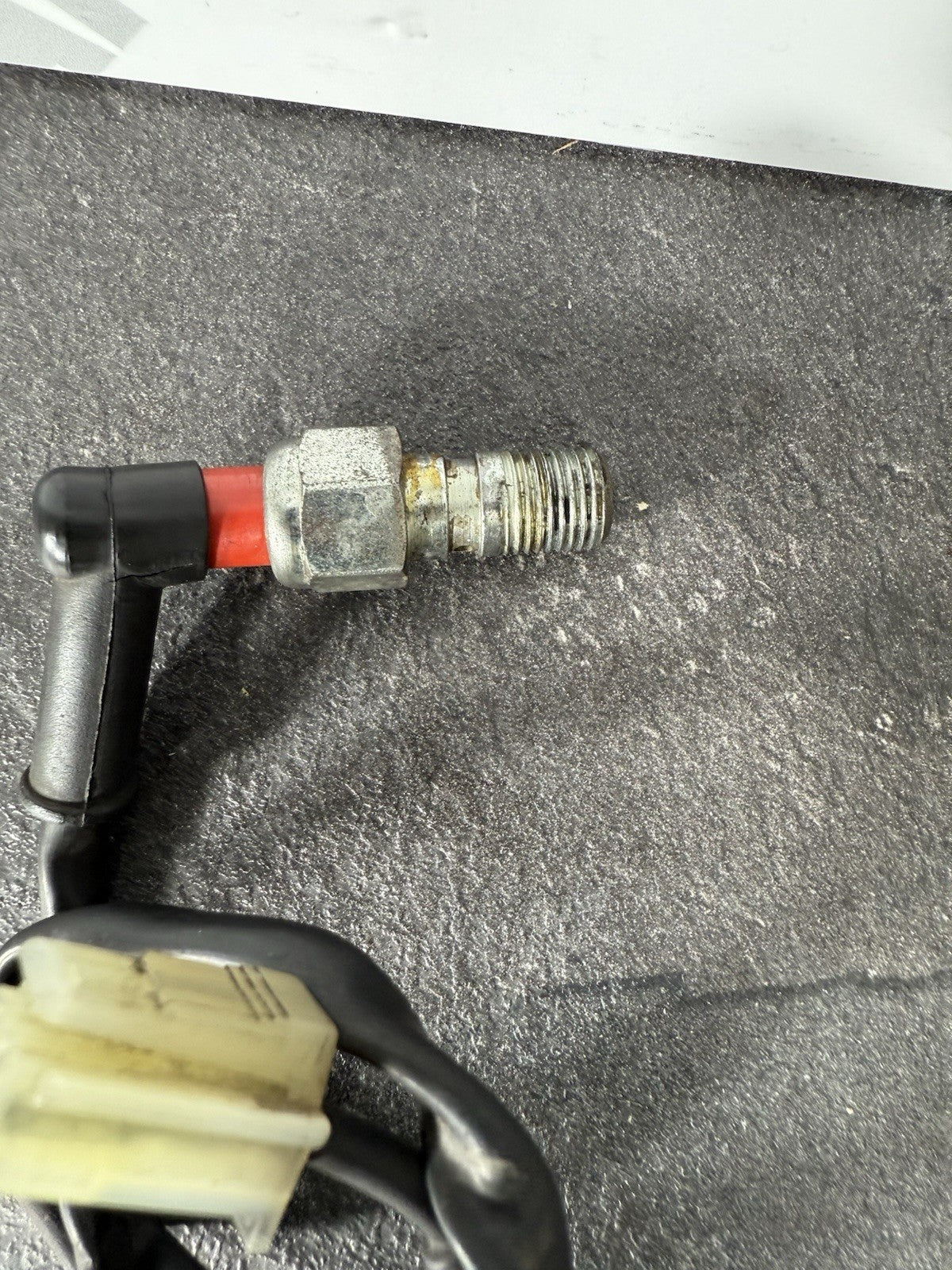 Yamaha YZF R125 R 125 2014 Rear Brake Light Pressure Switch 26983 Mile 2008-2018