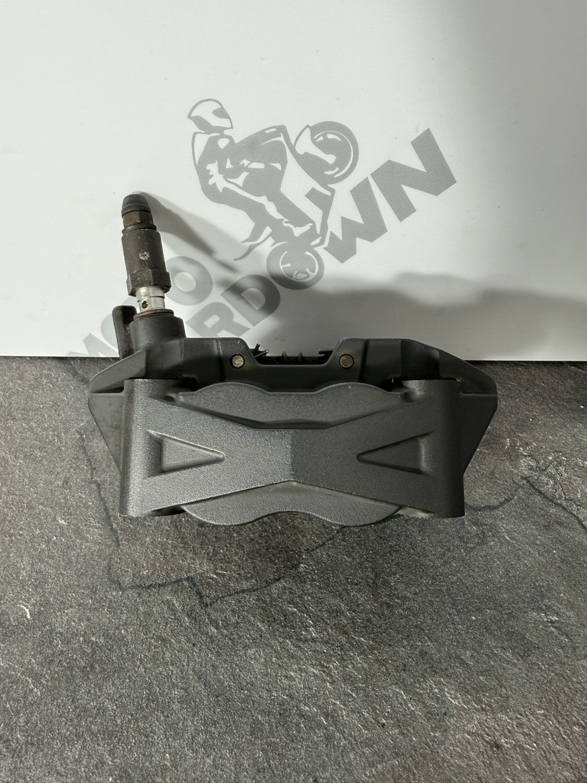 Yamaha YZF R125 R 125 2014 Front Brake Caliper & Pads 26983 Miles 2008-2018