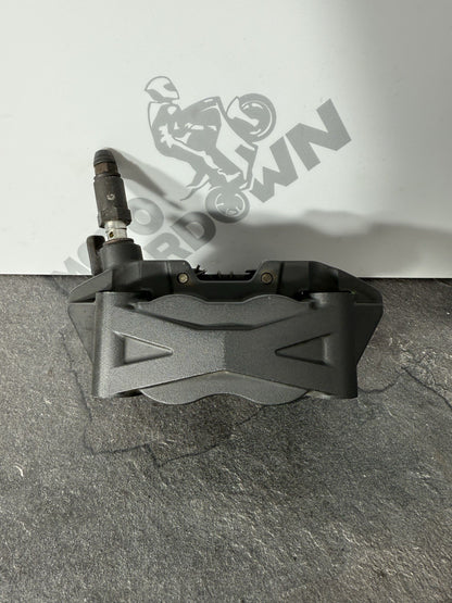Yamaha YZF R125 R 125 2014 Front Brake Caliper & Pads 26983 Miles 2008-2018