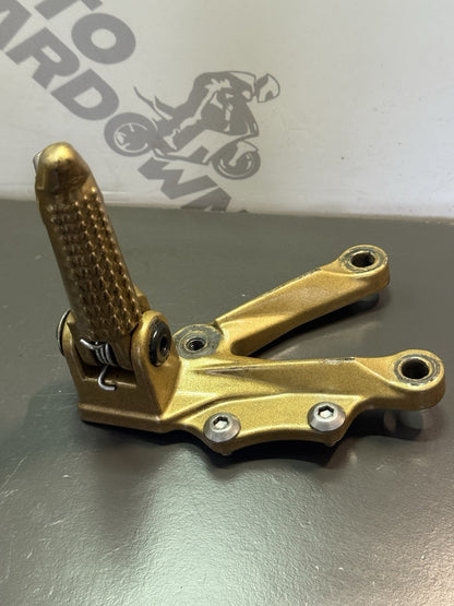 6a469eb7-933e-4401-aef3-01478f6ecc86