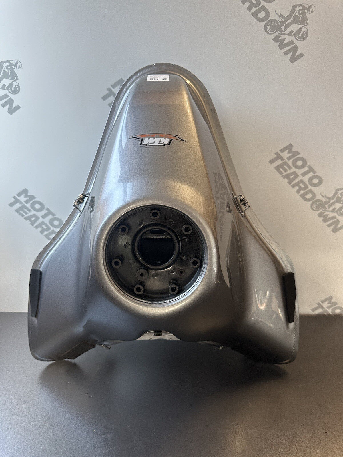 KTM 790 Duke petrol Tank fuel tank 2018-2021 64107013000 Petrol Tank Fuel Tank