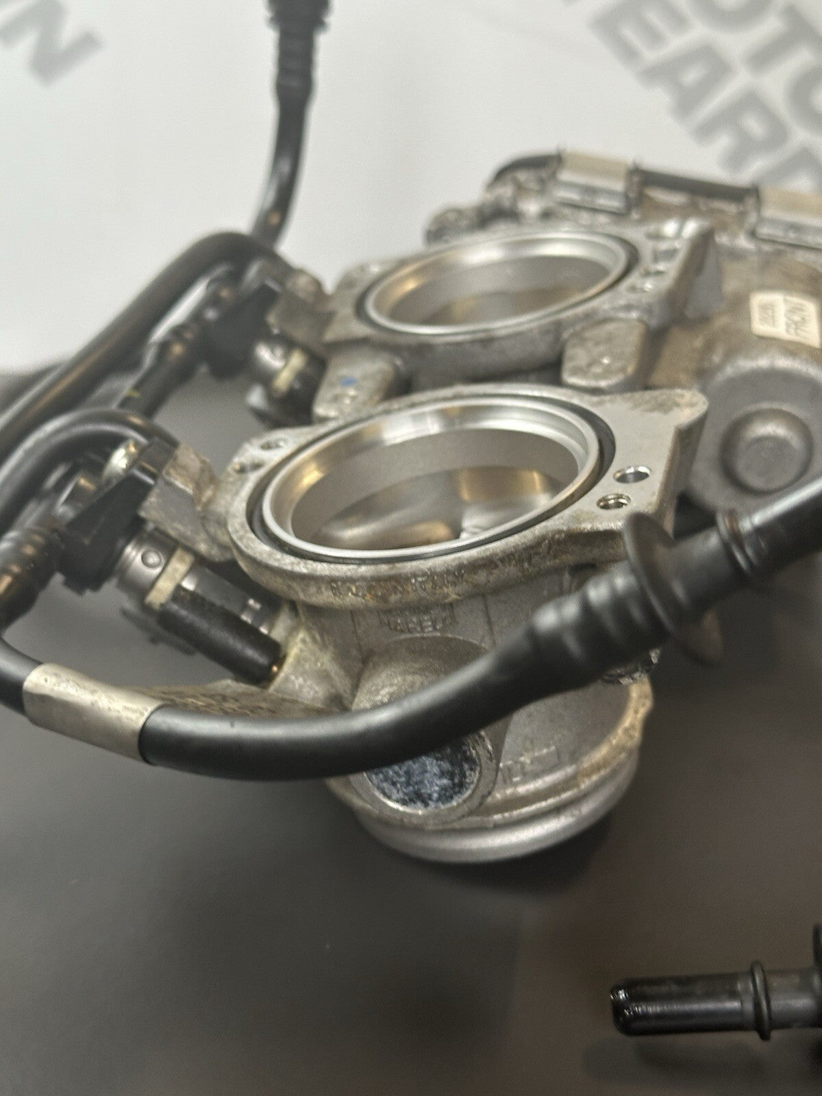 APRILIA TUONO V4 1100 FACTORY Throttle Bodies - 8573046 2017-2020 Front And Rear