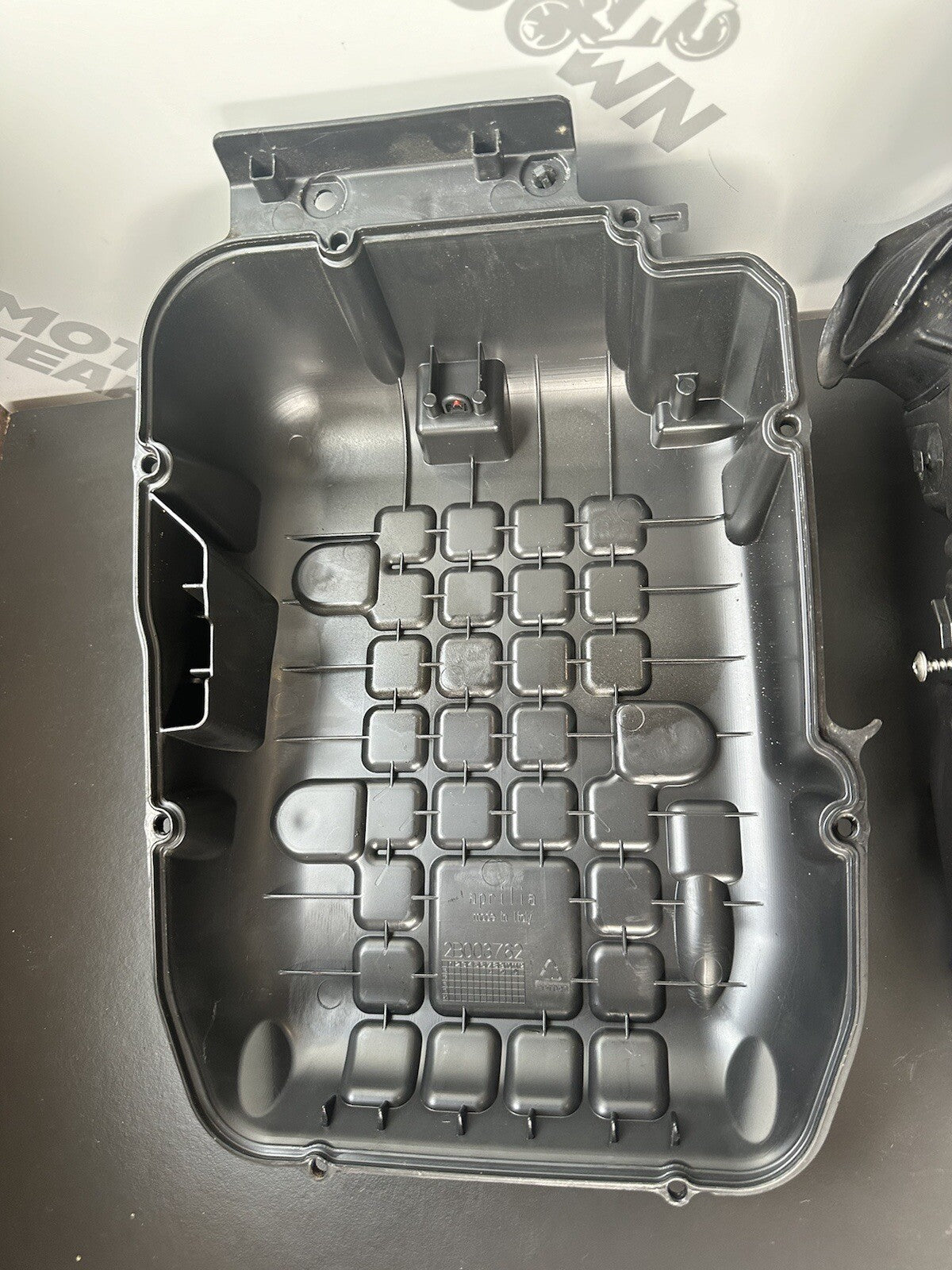 APRILIA TUONO V4 1100 FACTORY AIR BOX, Air Box 2017 OEM Air Box And Filter