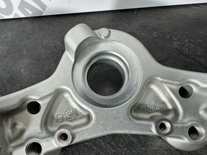Triumph TIGER 900 GT PRO 2022 Top Yoke Upper Yoke 6337 Mile 2020-2023 OEM