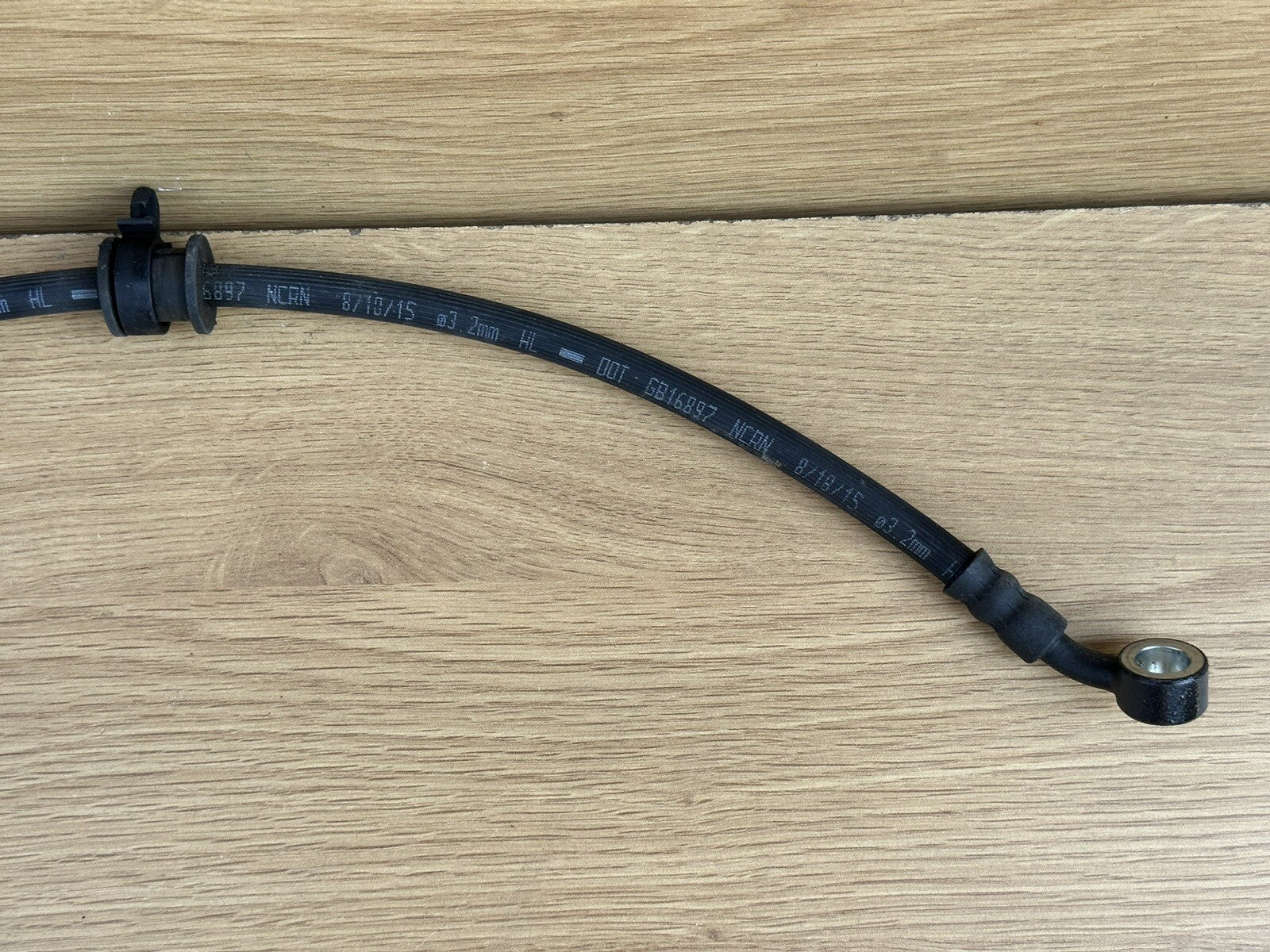 SUZUKI GSXR600 GSXR 750 L1-L7 FRONT BRAKE CALIPER HOSE LINE 59240-14J00 OEM