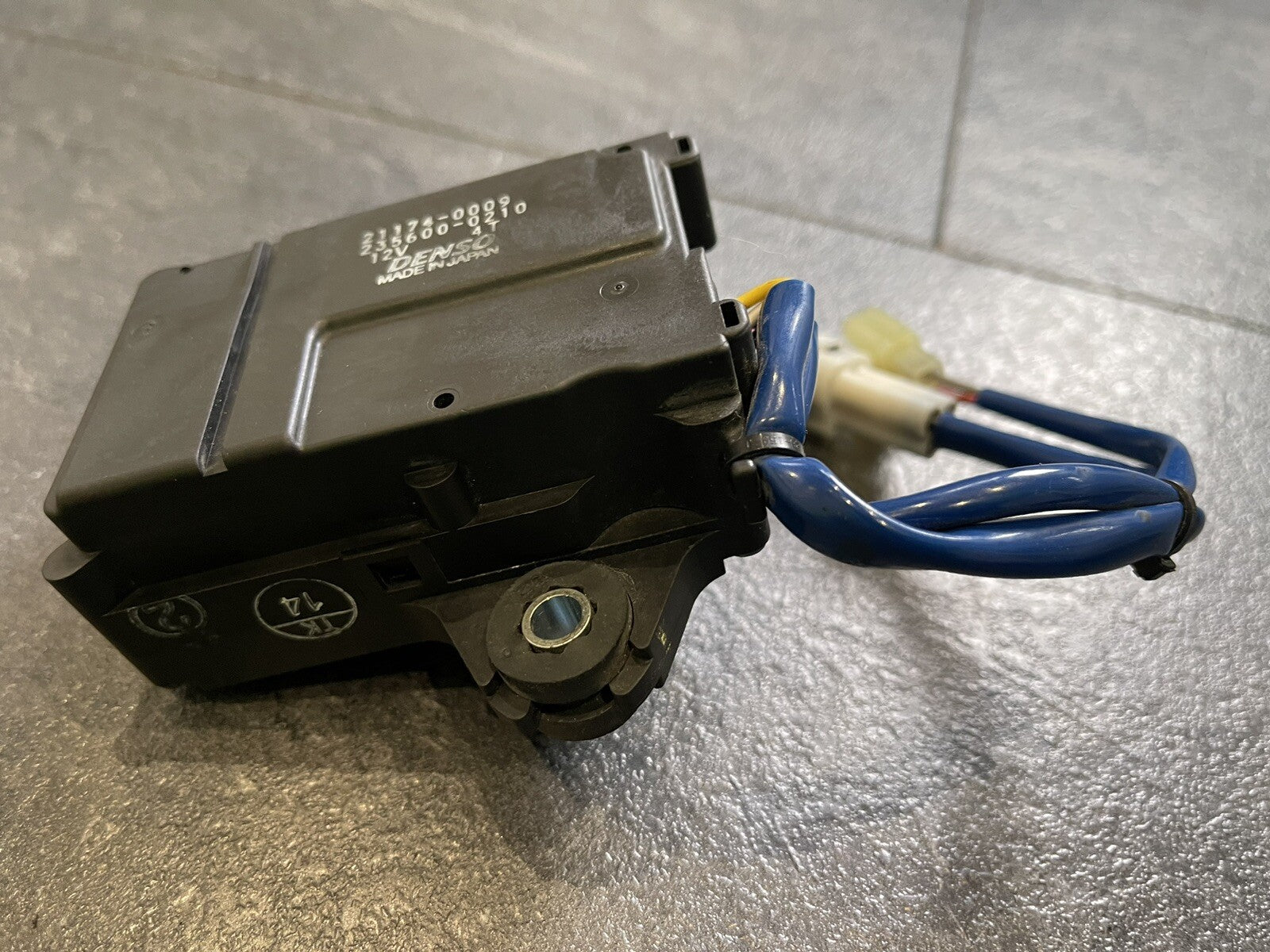 Kawasaki Ninja ZX10R 2016 Exhaust Servo Motor 2017-2020 Only 18266 Miles OEM