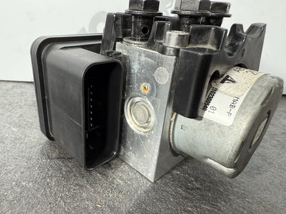 Triumph Street Triple 765 RS 2021 ABS Brake Pump Module Actuator 21650m 2020-22