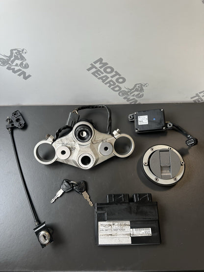 ab0d32e4-ca18-405d-98c0-ffd61db7bb05