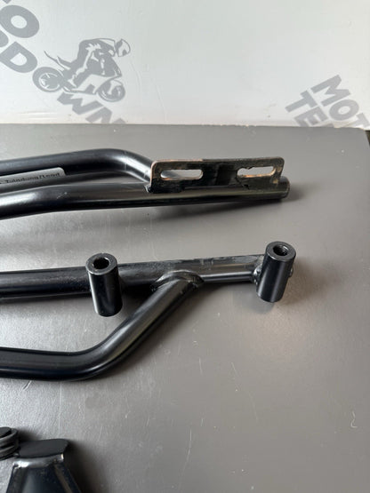 TRIUMPH TRIDENT 660 Top Case Carrier Luggage Plate Rear Rack Arms 2021-2024