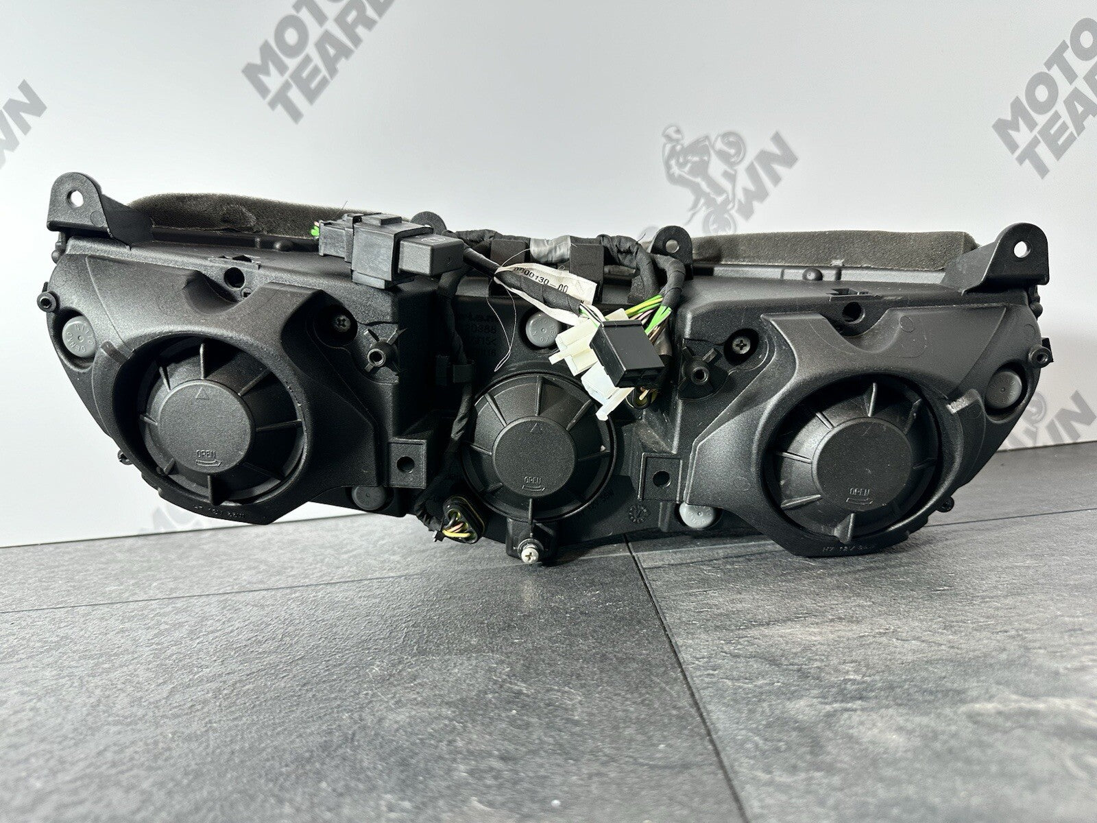 Aprilia RSV4 RF 1000 2016 Headlight Assembly Light Cluster 2015-2020 OEM Tuono