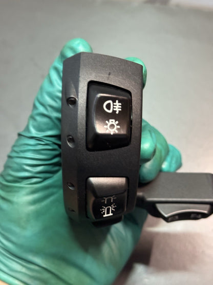 b04fa5ec-9297-4036-889e-77792ae362c2