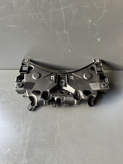 TRIUMPH STREET TRIPLE 765RS 2017-19 REAR SEAT LATCH BRACKET BRIDGE OEM 2070384
