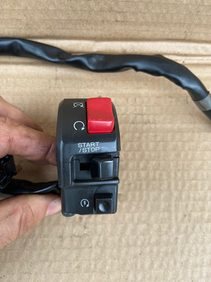 Kawasaki ZX10R Ninja right hand handlebar Engine kill switch 2011 - 2015 Zx10R