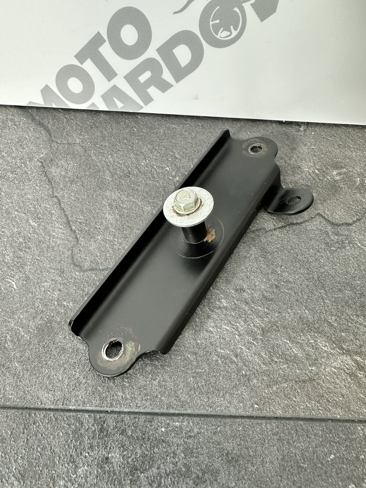 Kawasaki Z800 2016 Fuel Tank Mount Bracket 12691 Miles 2013-2018 OEM Z 800