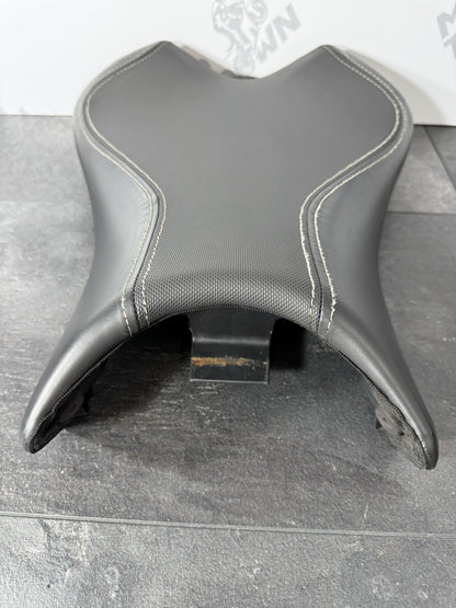 Triumph Street Triple 765 RS 2021 Front Riders Seat 21650 Miles 2020-2022 OEM