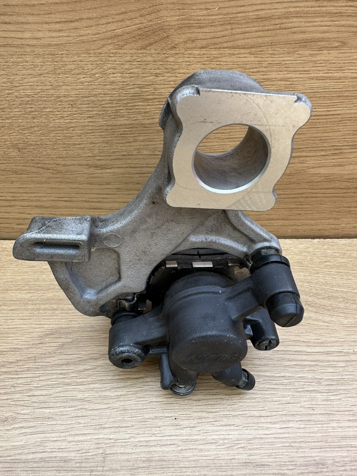 Suzuki GSXR600 GSXR750 Rear brake caliper Complete 2011 - 2017 L1-L7 OEM