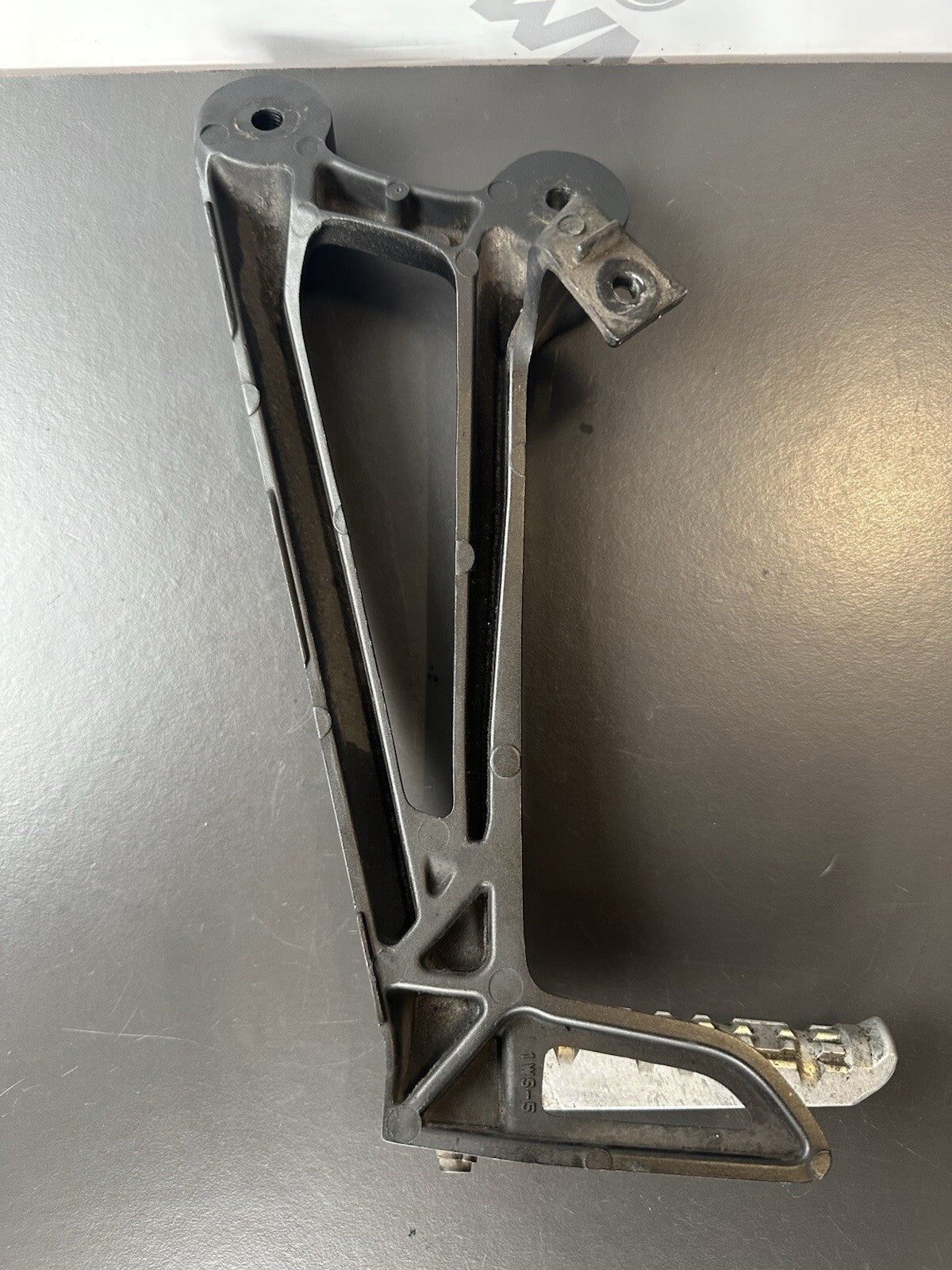 Yamaha MT-07 right pillion footrest Yamaha MT07 Right Pillion Foot Rest 2014-17