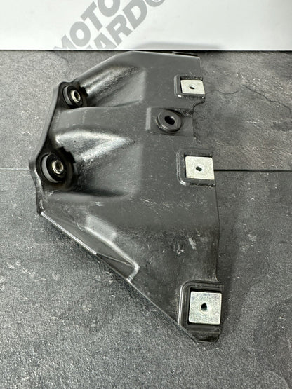 Suzuki GSXR 1000 2014 Fuel Tank Front Cover Bracket 22774 Miles 2009-2016 OEM