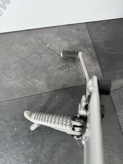 22766788-75c1-421f-a8ea-beb0022746bb