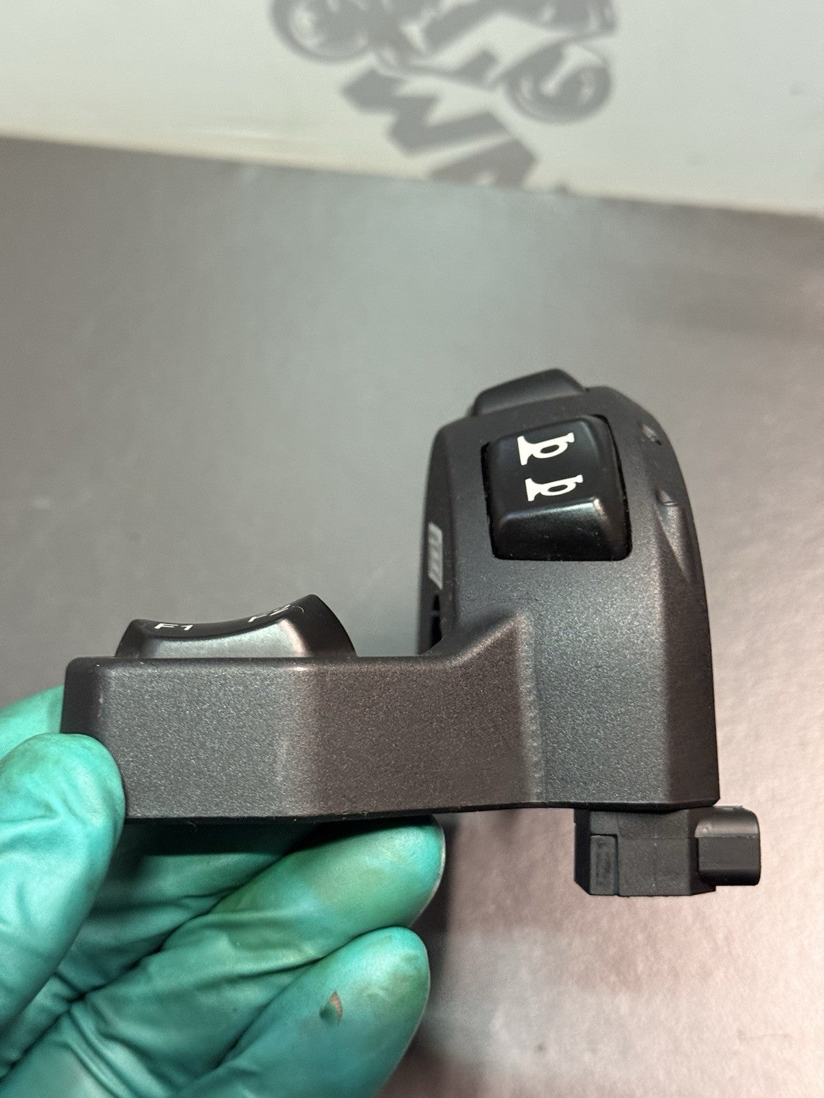 4c0d70c1-47b3-4829-9794-28e379eca858