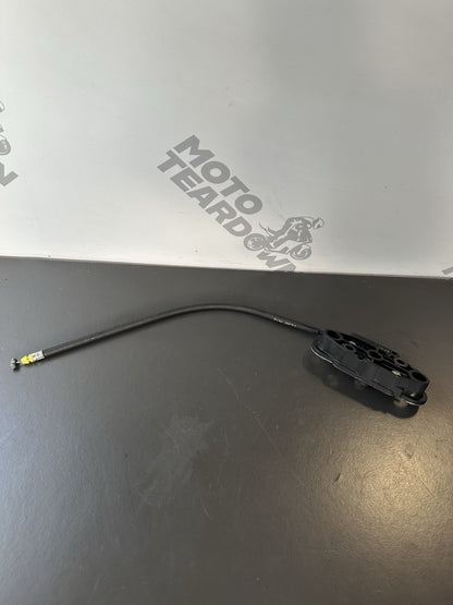 Suzuki GSXR 600 750 seat catch cable 2011   2017 Suzuki GSXR 600 750 Seat Cable