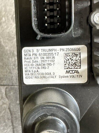 TRIUMPH SPEED TRIPLE 1200 RR 2022 CLOCK SPEEDO MPH UK ONLY 2947 Miles 2506606