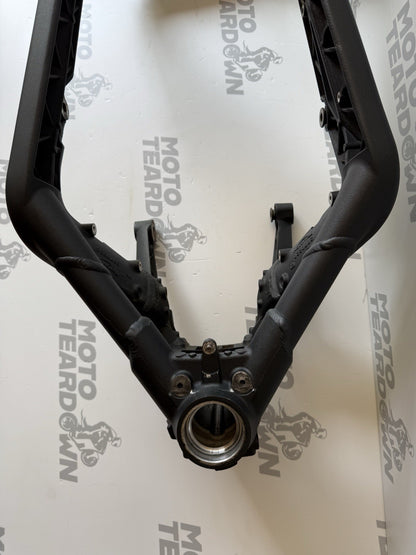 Triumph Street Triple 675R Frame Chassis 675R Chassis CAT N OEM READ DESCRIPTION