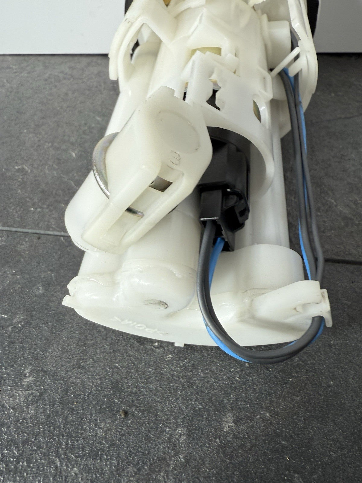 47c2fb21-2618-483e-a20b-8f90623e6d8e