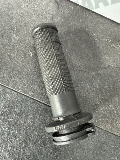 b5fbb2a4-e7f8-42fa-8517-616df1770cec