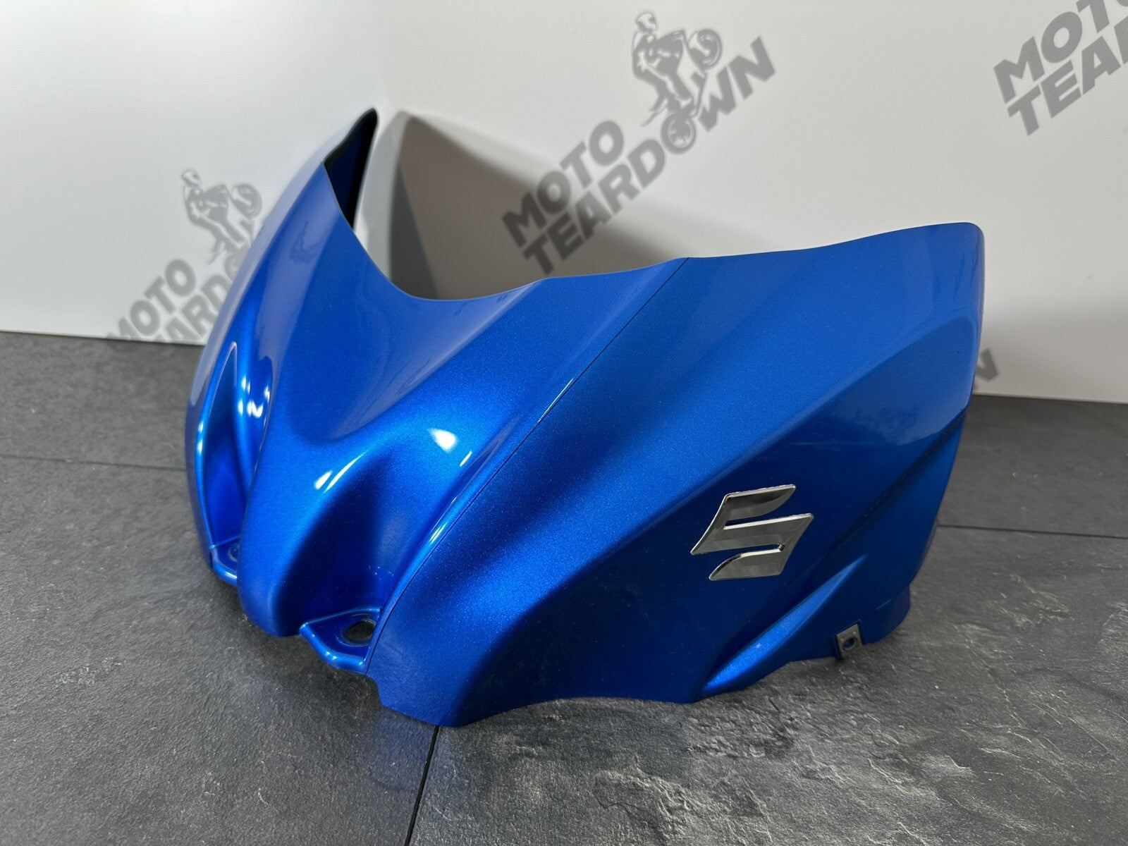 Suzuki GSXR 1000 2014 Fuel Tank Front Cover Fairing 22774 Miles 2009-2016 OEM