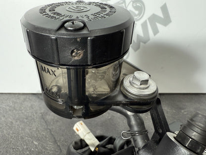 39e18019-198a-4ee1-bf9d-0e8e2676fa70